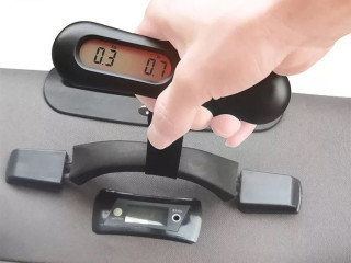 Accurate weighing luggage scales