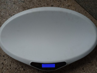 Digital baby weighing scales 25kg capacity