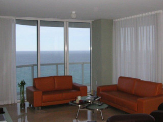 modern-home-window-treatments-doral