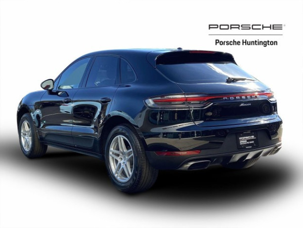 certified-pre-owned-2020-porsche-macan-big-3