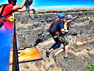 perrine-bridge-base-jumping