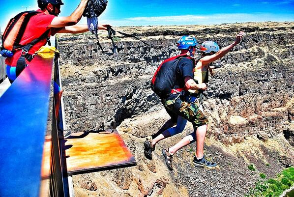 perrine-bridge-base-jumping-big-0